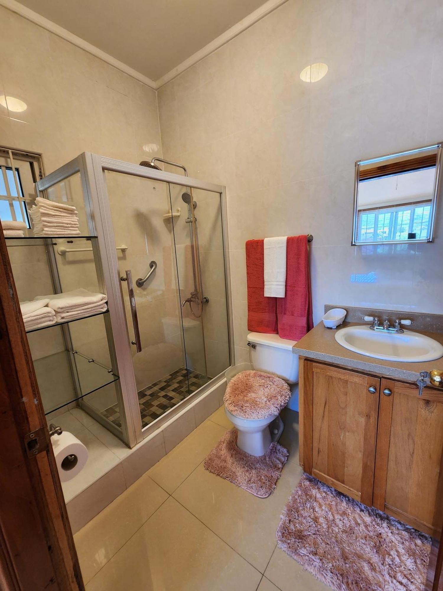 Sweet Oasis Bed & Breakfast คิงส์ตัน ภายนอก รูปภาพ